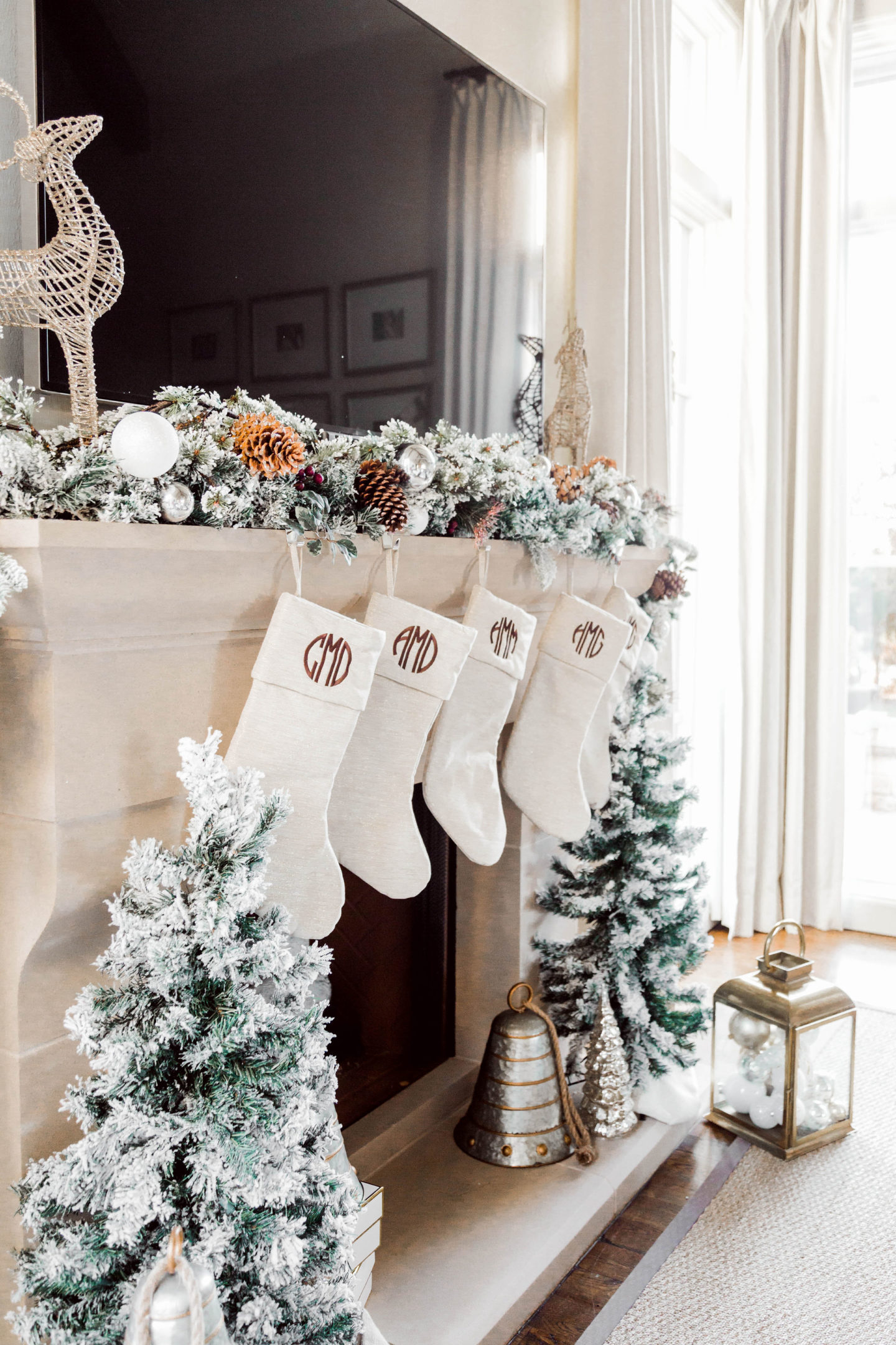 Neutral Christmas Decor Ideas | Curls and Cashmere